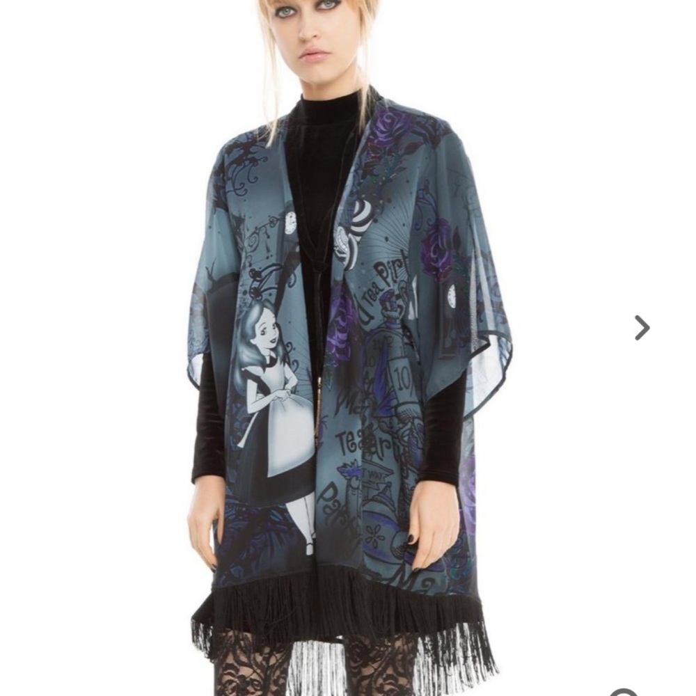 Alice in the Wonderland Purple Roses Kimono NWT